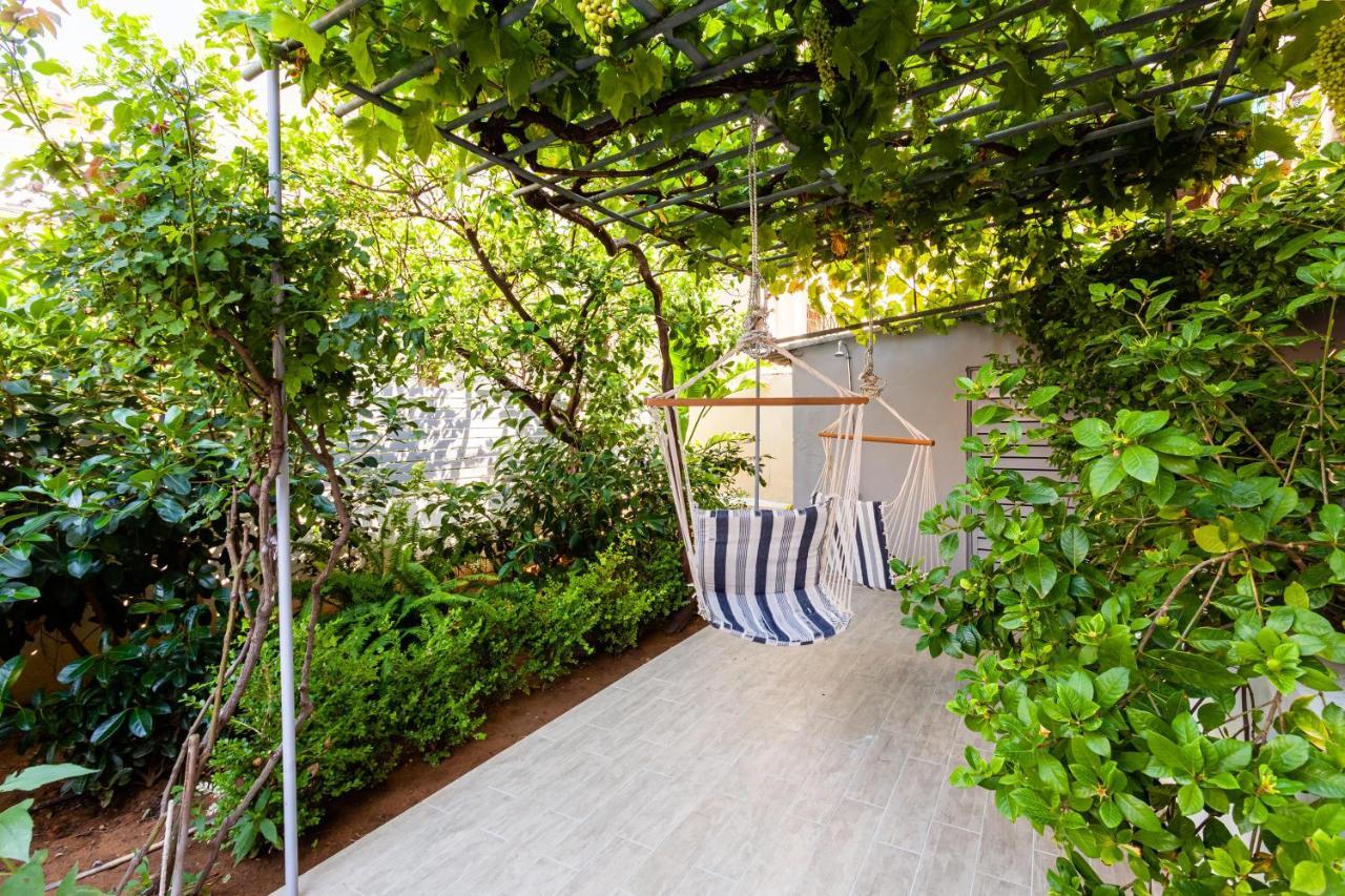 A Homes Greece - Urban Garden Retreat กาลามาตา ภายนอก รูปภาพ