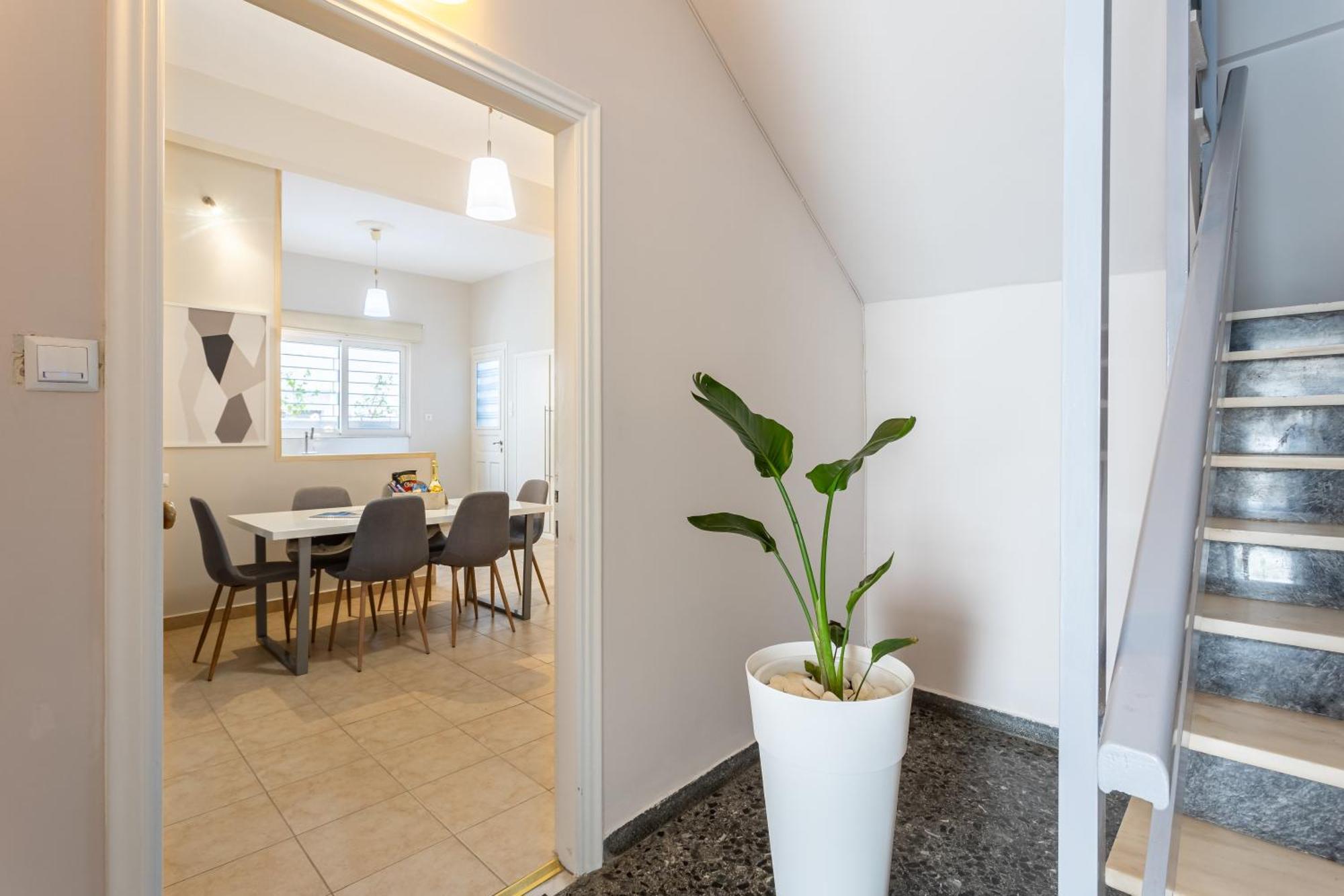 A Homes Greece - Urban Garden Retreat กาลามาตา ภายนอก รูปภาพ